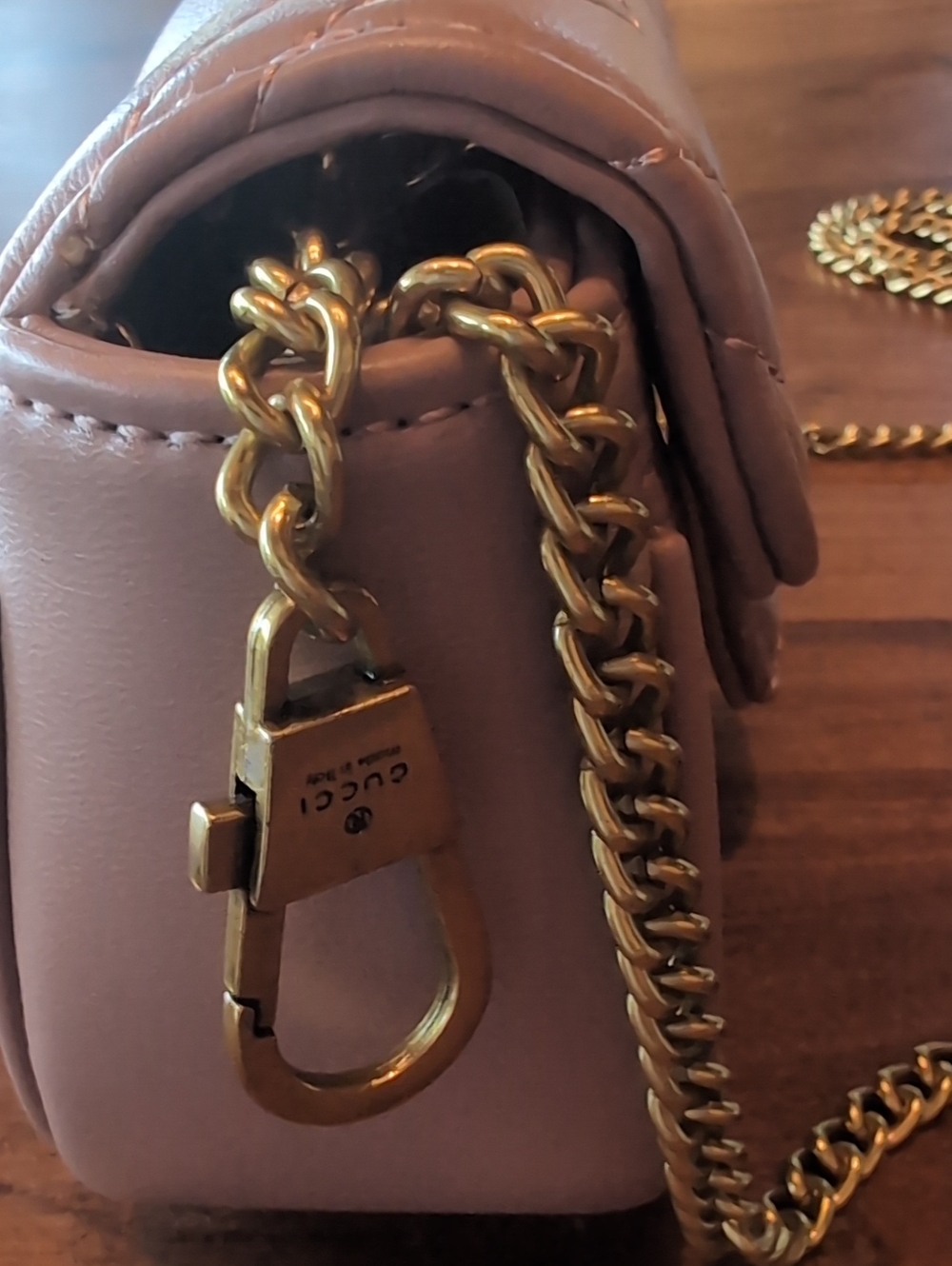 G U C C I Matelasse Mini GG Marmont Shoulder Bag Porcelain Rose - Picture 6 of 17
